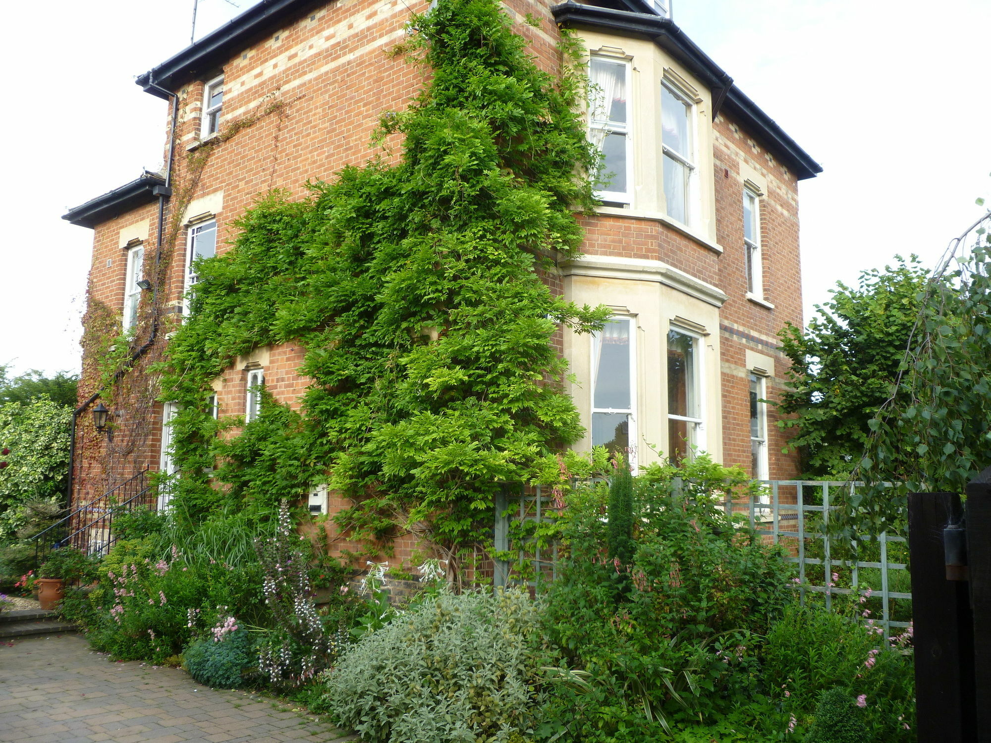 Laurel House Cheltenham