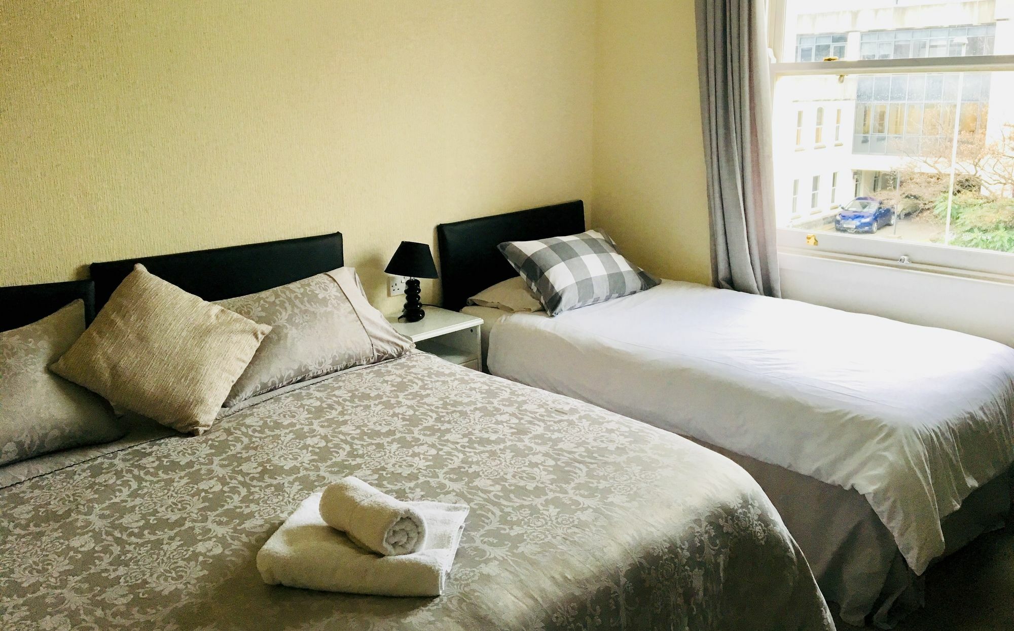 Bentons Guest house Cheltenham