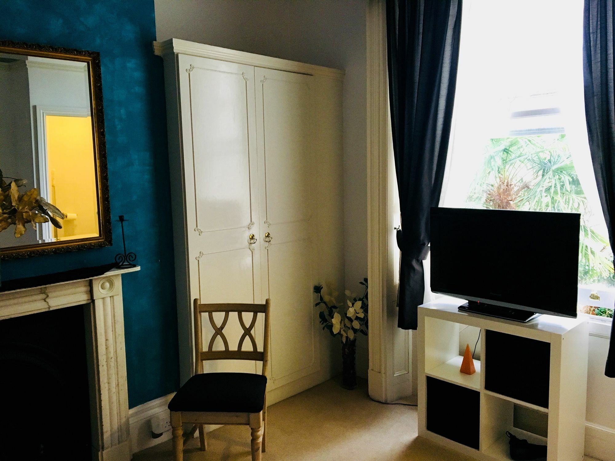 Bentons Guest house Cheltenham