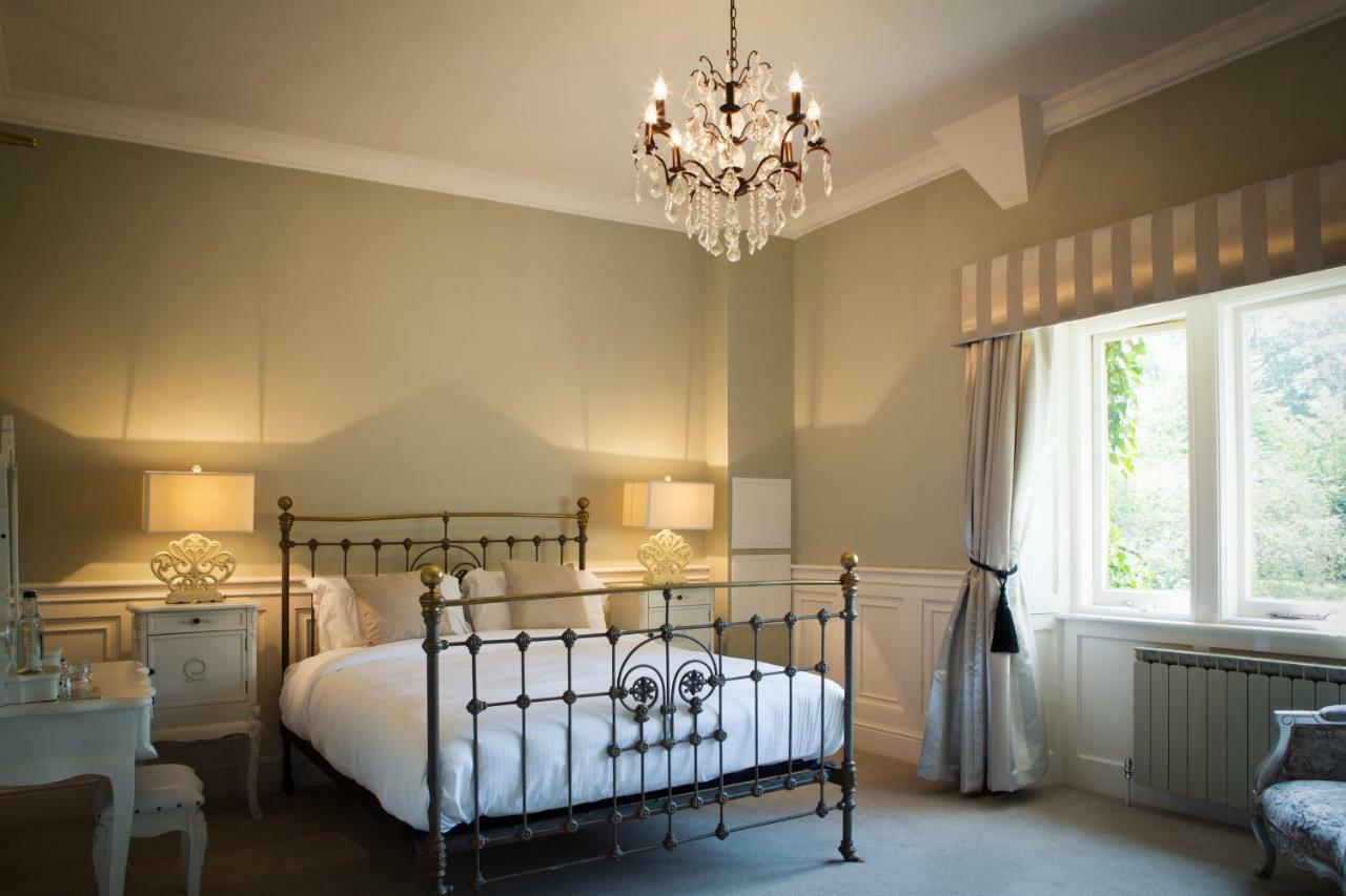Manor By The Cheltenham