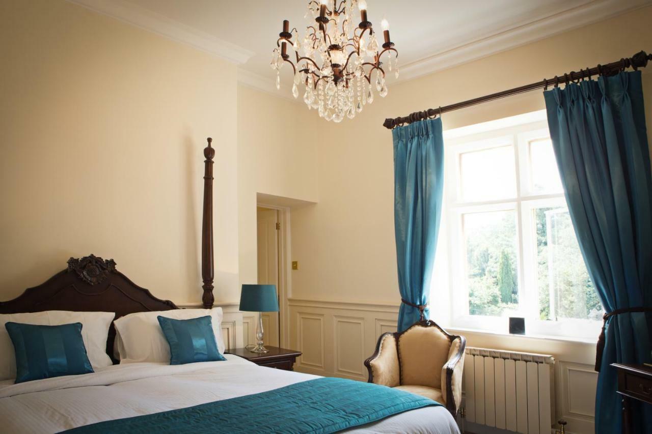 Hotel Manor By The Cheltenham