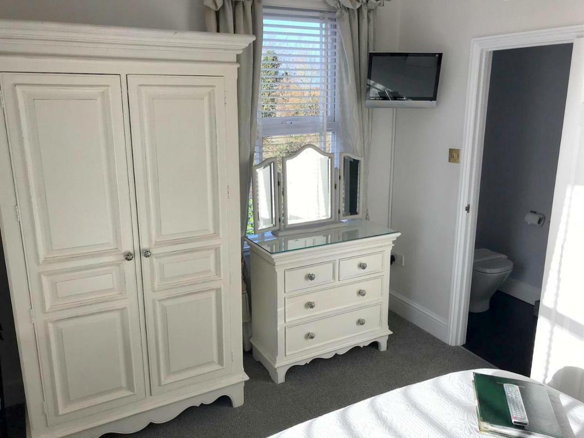 Burlington House Guest house 4*