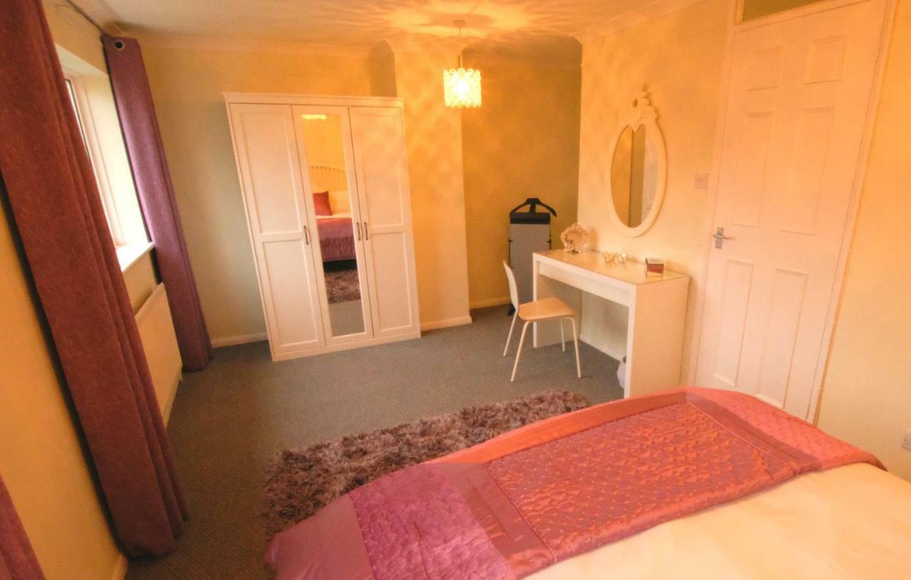 Cedar Court Central Town House Holiday home