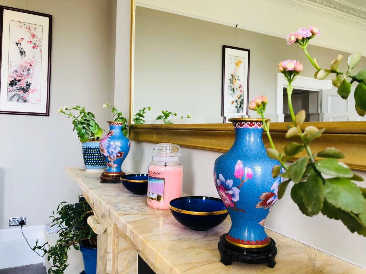 Flat 3, 6 Lypiatt Terrace Gloucestershire Gl50 2sx