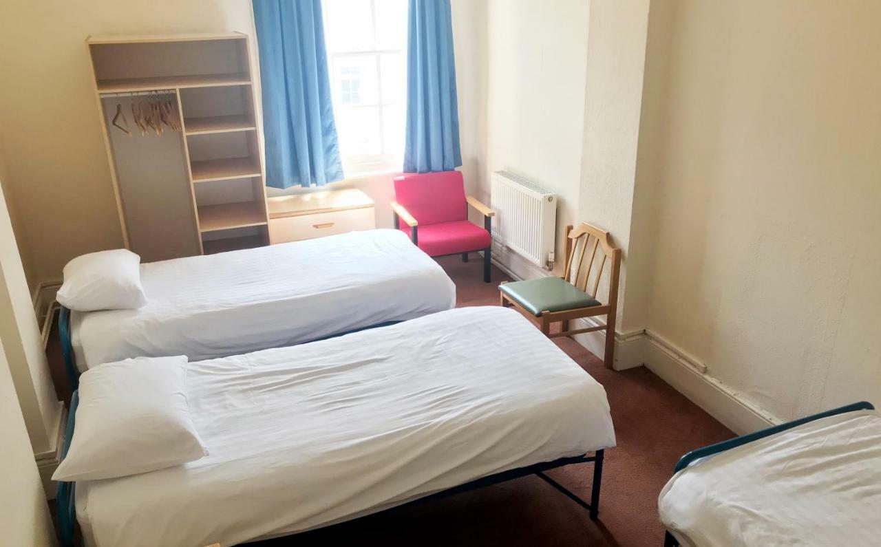 Number 6 Guest house Cheltenham
