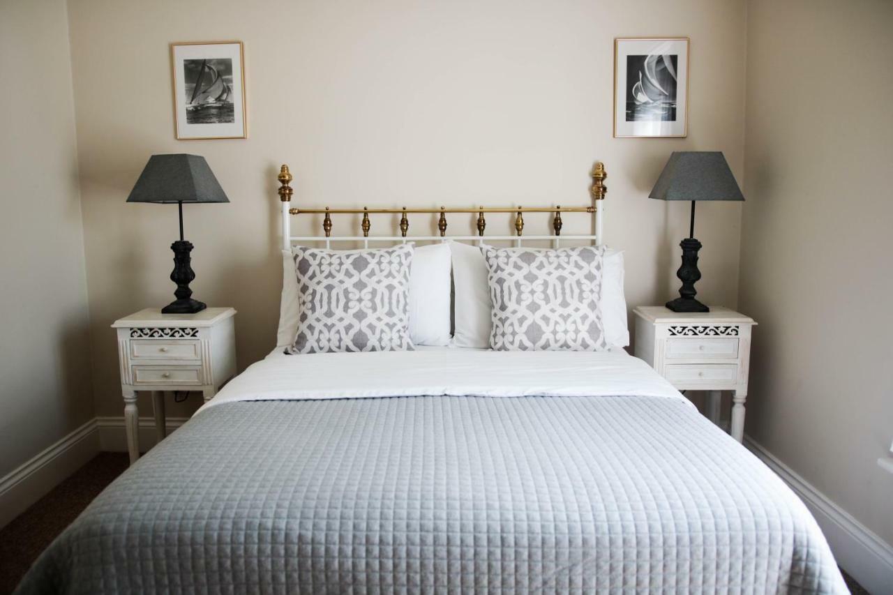 Little Manor * Cheltenham