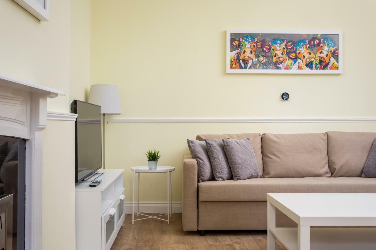 Stunning Apartment Cheltenham