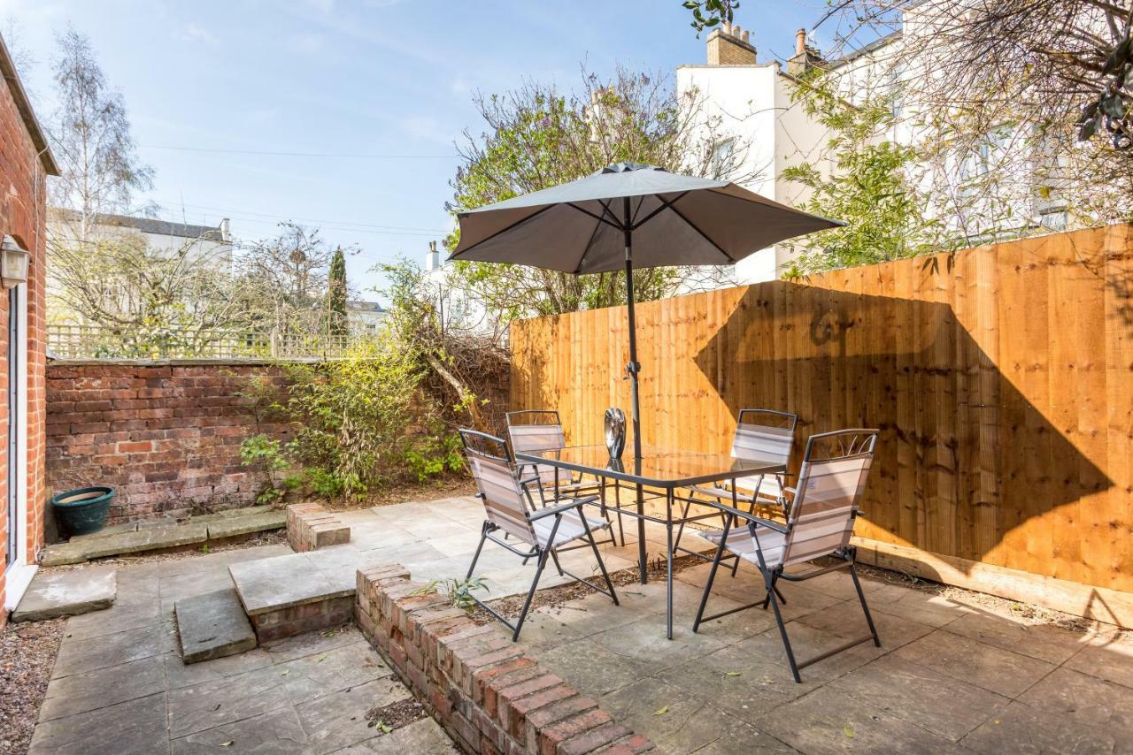 Curb - Fabulous Town House 5 Min Walk To Town Centre Casa de férias Cheltenham