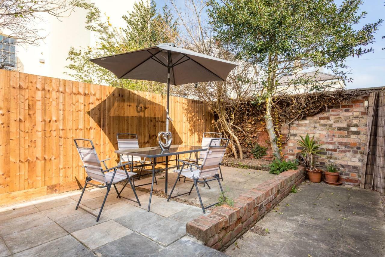 Curb - Fabulous Town House 5 Min Walk To Town Centre Casa de férias *