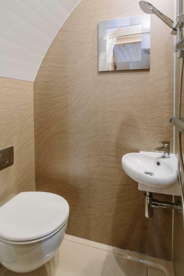Buttercup Glamping Pod Luxury tent Cheltenham