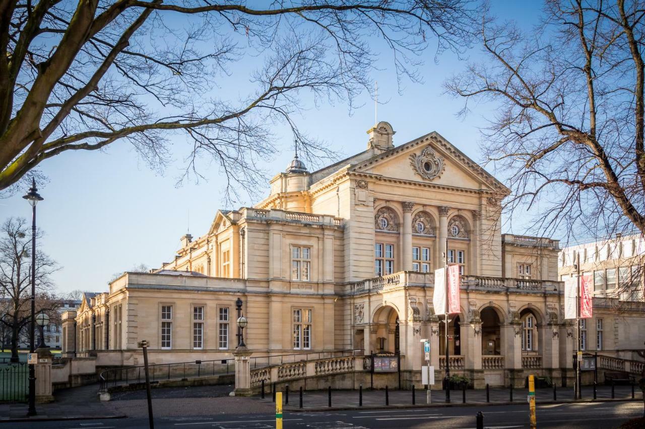 Apartment Elliot Oliver - Stylish 2 Bedroom Town Centre Cheltenham