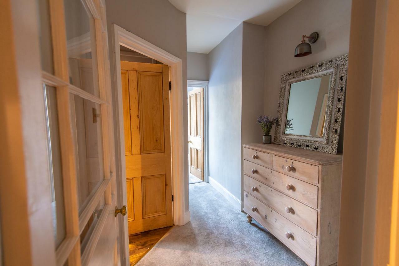 Court House Apartment *