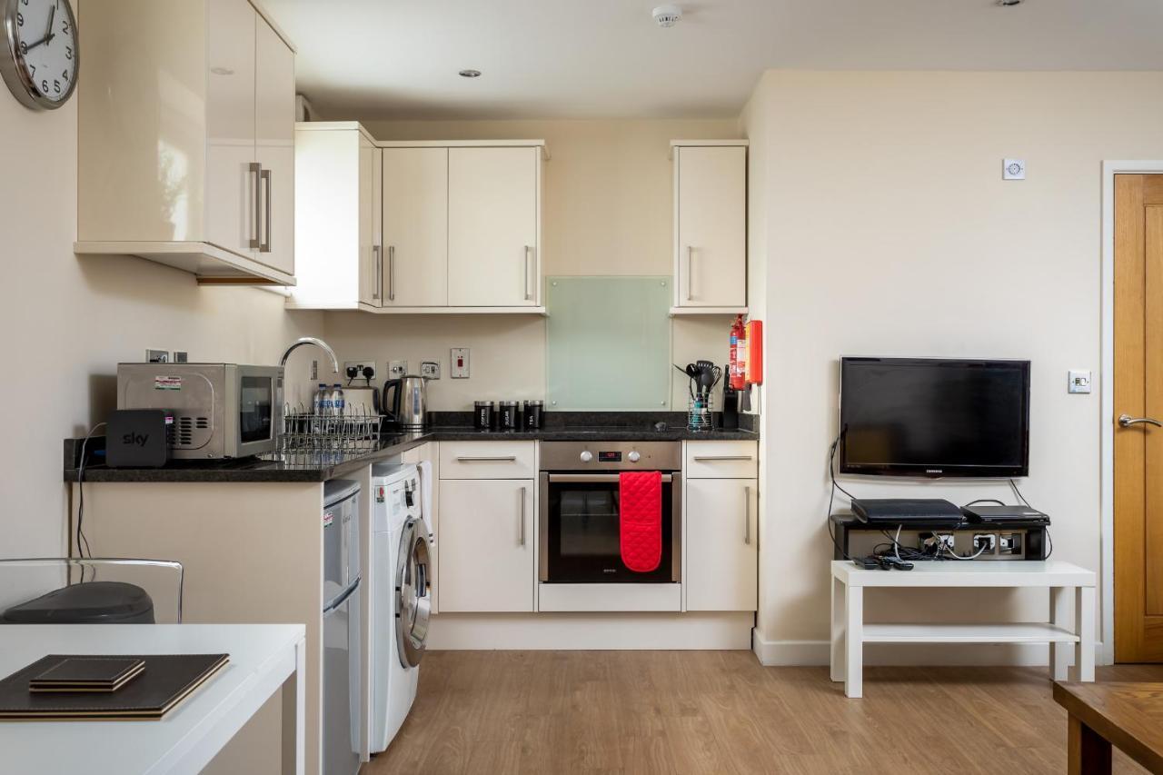 The Suffolks Apartment Cheltenham