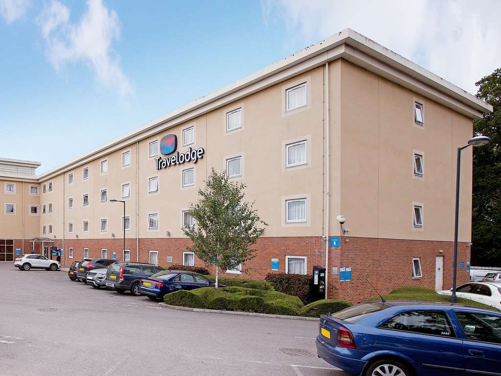 Travelodge Hotel 3*
