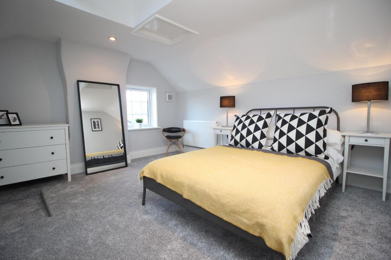 Holiday home Belmore Place, Charming Mews House, Town Centre