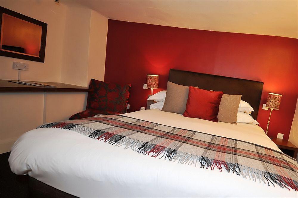 The Frogmill 4* Shipton (Gloucestershire)