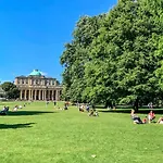 Regency Hall Smart Cheltenham Ensuite Rooms D