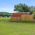 Outbak Shepherds Hut