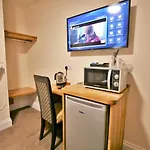 Central Studios Gloucester Place By Roomsbooked