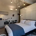 Neptune Apartments