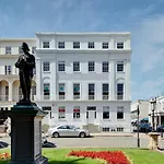 Neptune Apartments