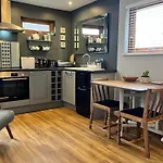 Wellinghill Lodge