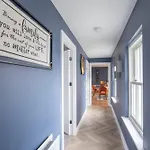 Elliot Oliver - Luxury Three Bedroom Town Centre Apartment With Parking