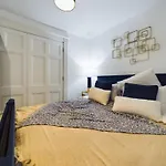 Sunningend Super King Bed Wifi Ev Parking