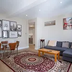 Montrose Lodge