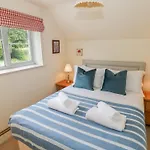 4 Lansdown Cottages