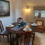 Tiesel Cottage In The Cotswolds