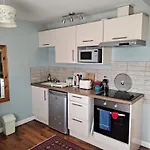 Cheltenham Studio Apartment