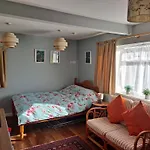 Cheltenham Studio Apartment