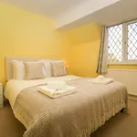 20 Honeycroft
