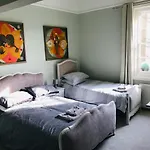 Regency Rooms Guesthouse