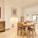 Luxury Apartments - 39 Rodney Road Apartment