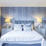Luxury Apartments - 10 Royal Parade