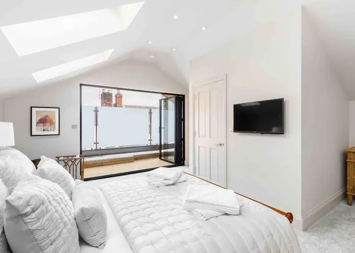 Exceptional, Boutique Retreat Bath Road Cheltenham