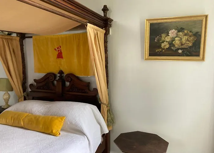 Bohemian Regency Four Poster Room