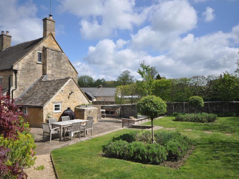 Jasmine Cottage, Upper Slaughter, Cotswolds *