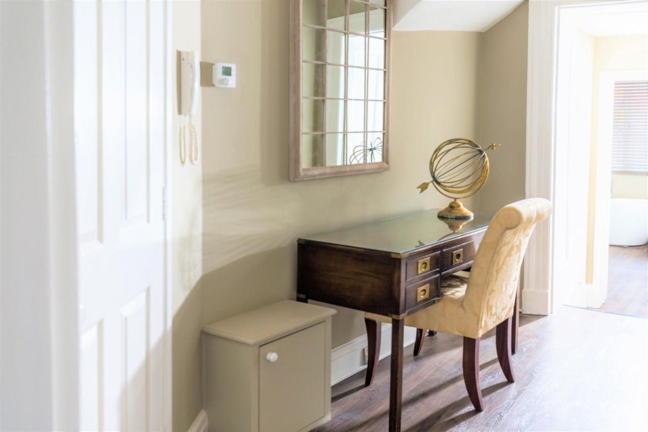 Elizabeth House 1 - By Luxury *
