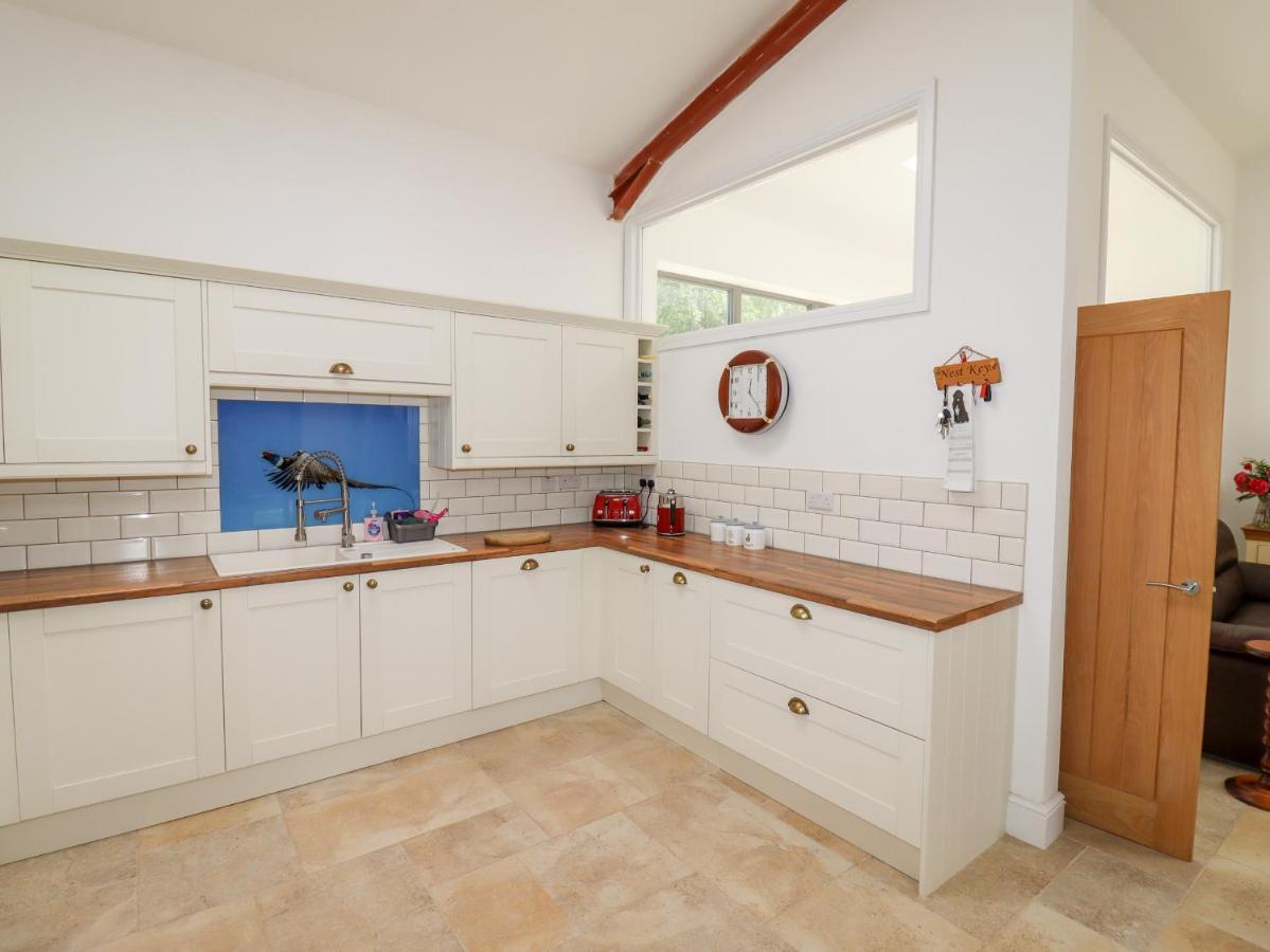 Holiday home Thatchers Barn *