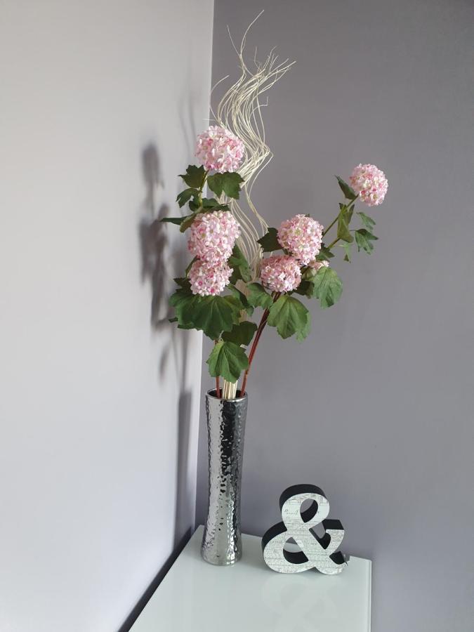 Auburn Willow Luxury Apartment Cheltenham