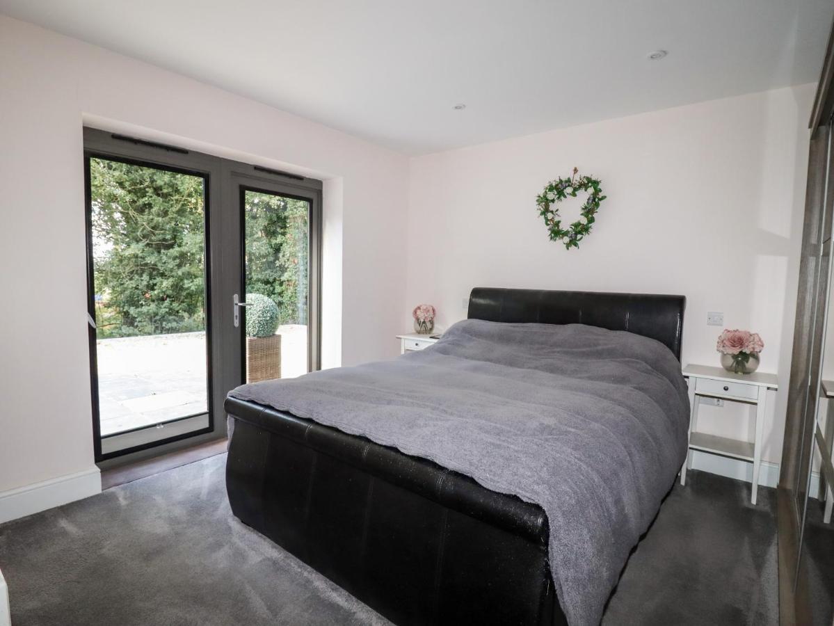 Holiday home Thatchers Barn Cheltenham