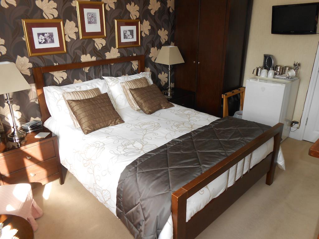 Bed & Breakfast White 4*