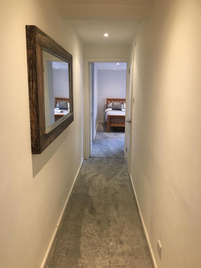 1 Phoenix Cottages, 403 High Street,