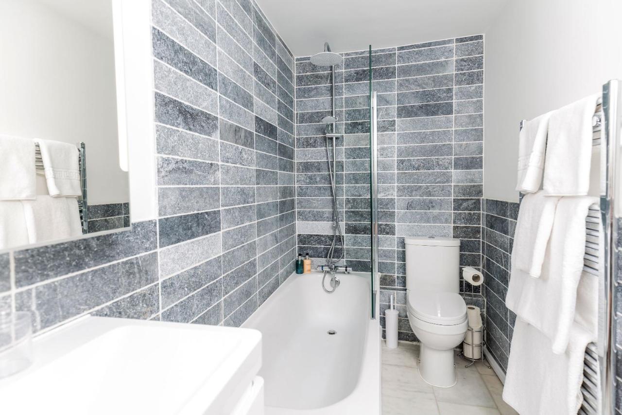 6 Elizabeth House - By Luxury Cheltenham