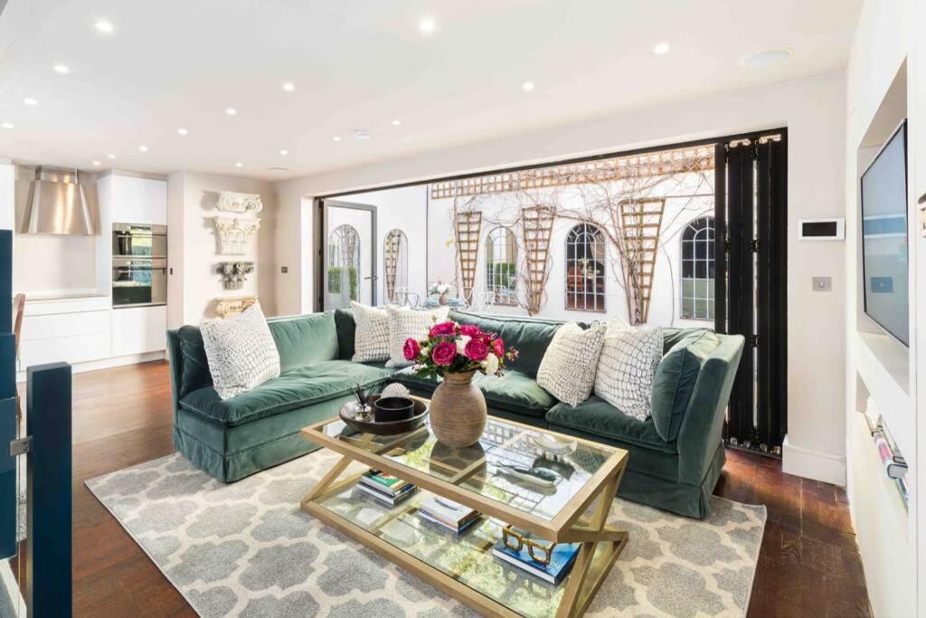 Exceptional, Boutique Retreat Bath Road Holiday home *