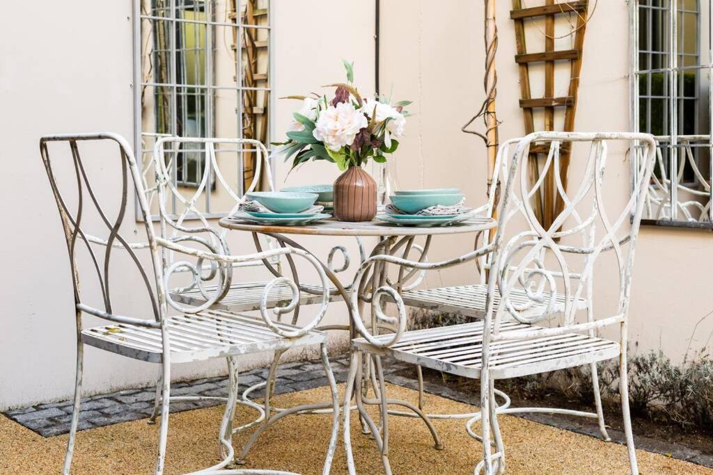Exceptional, Boutique Retreat Bath Road Holiday home *