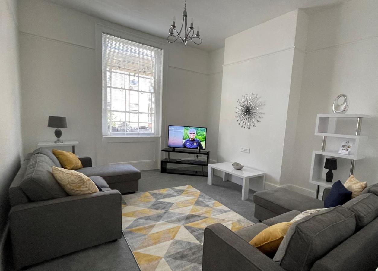 Apartment Winchcombe Street Cheltenham
